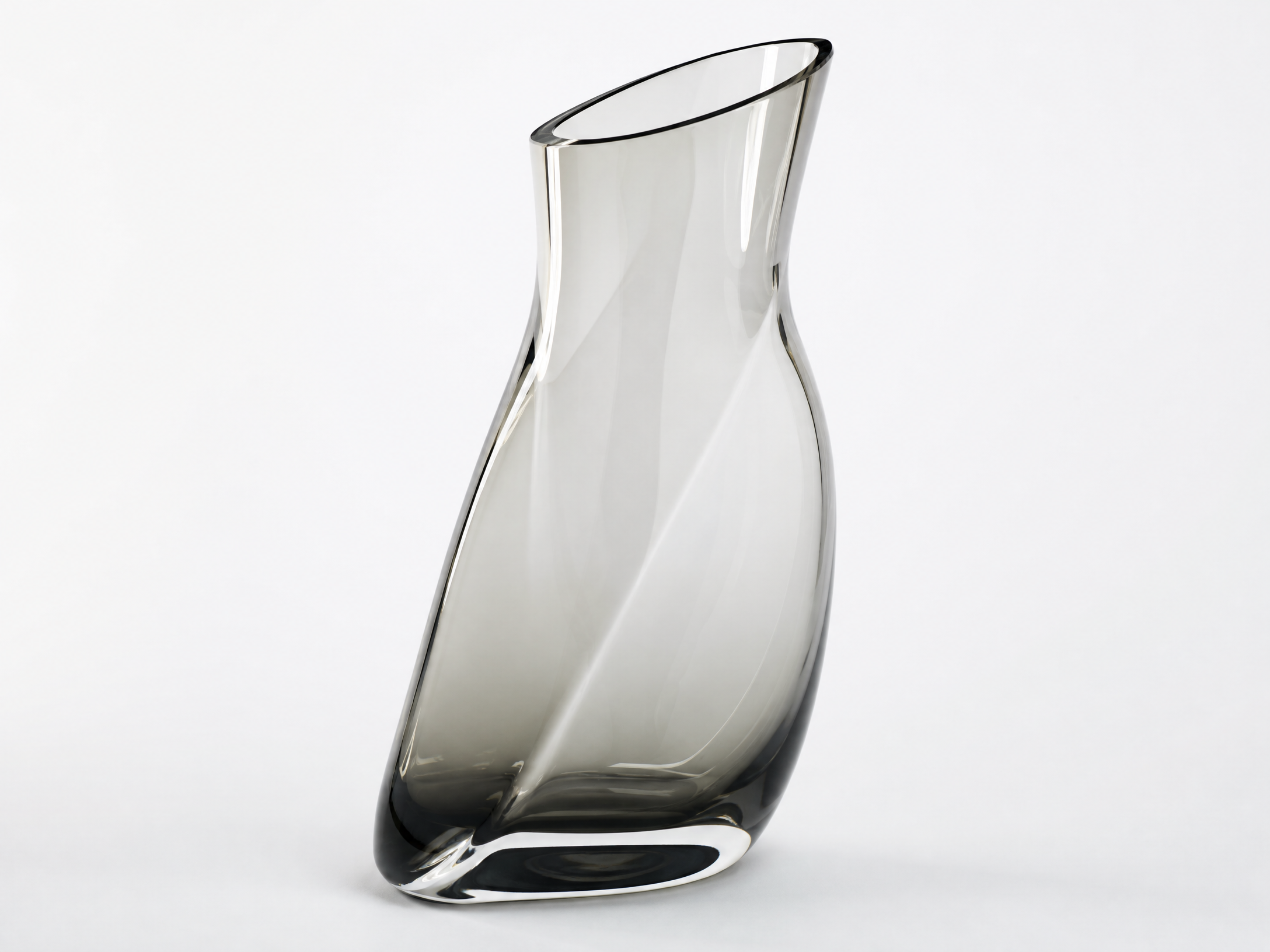 Modern Sophistication Crystal Vase Model 3